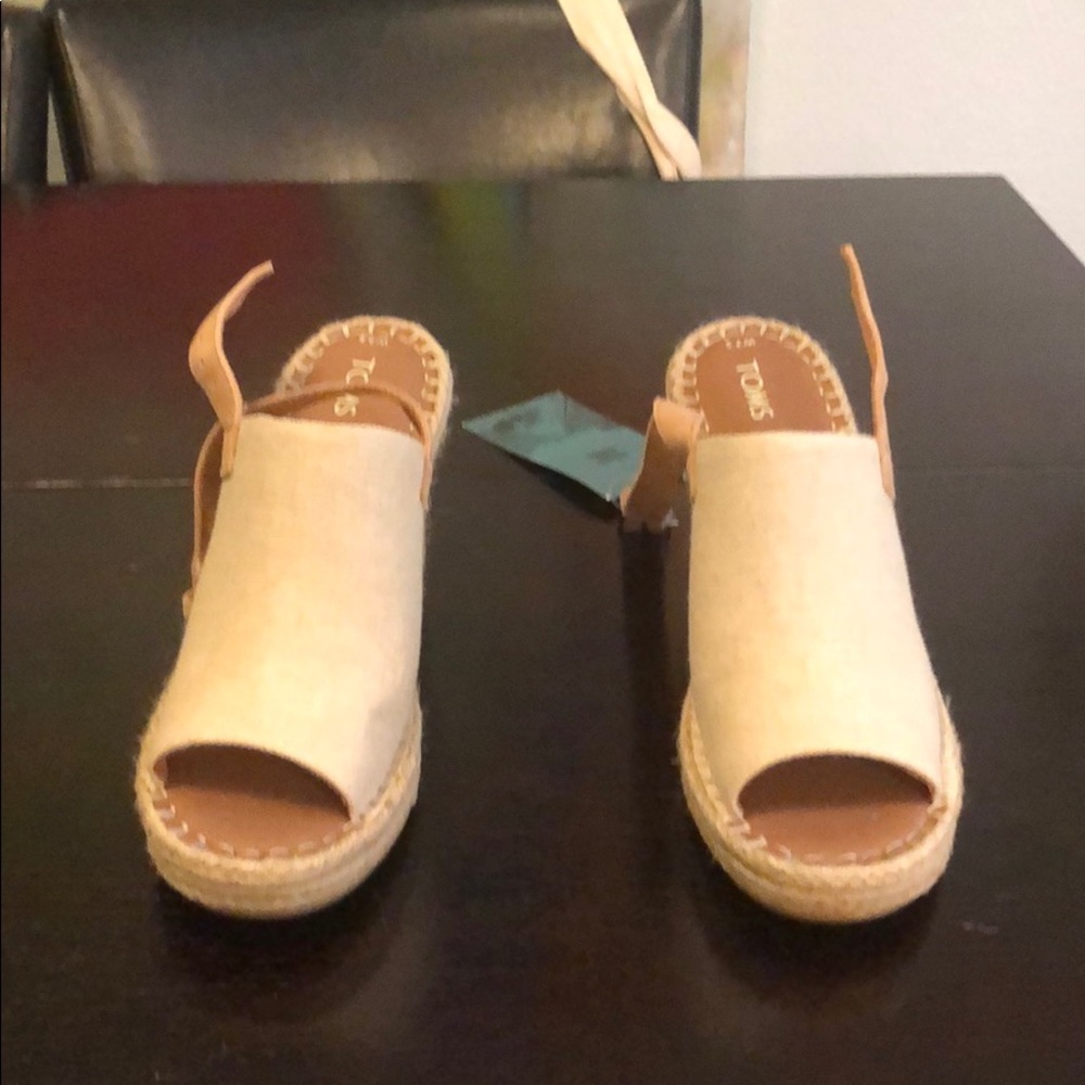 Tom wedges